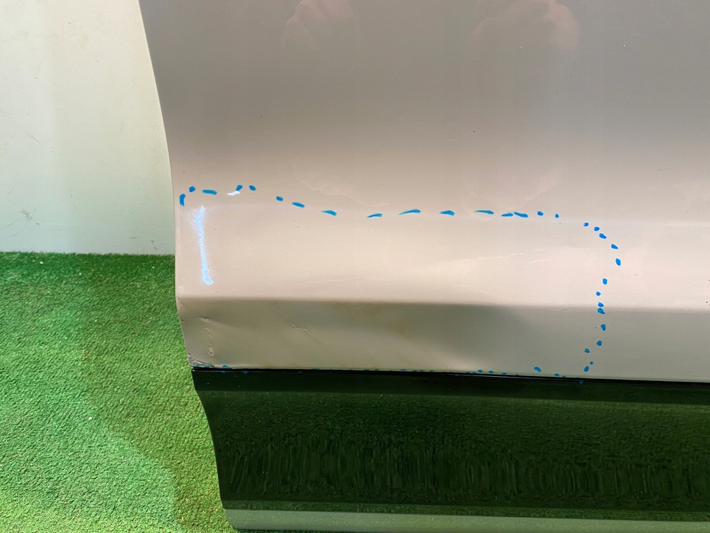 фото №8, Porsche macan 95b дверь правый перед передние правое молдинг