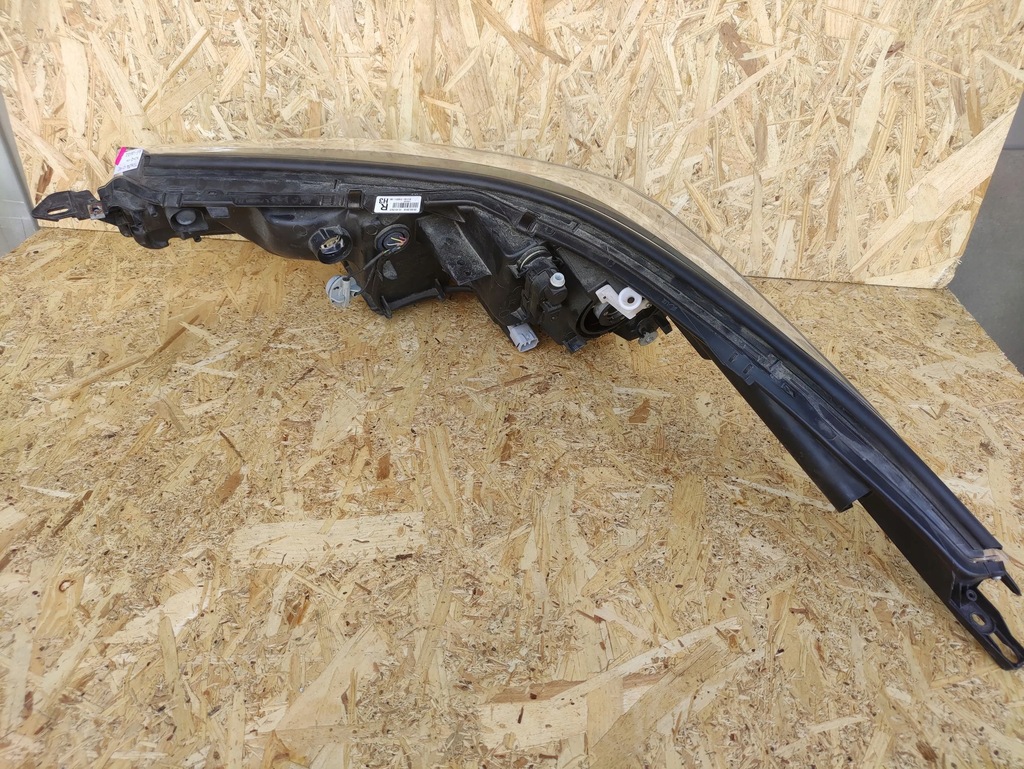 фото №10, Toyota c-hr 2018 лампи передні