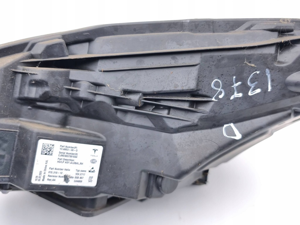 Купить Tesla model y 2023 фара 151495300d