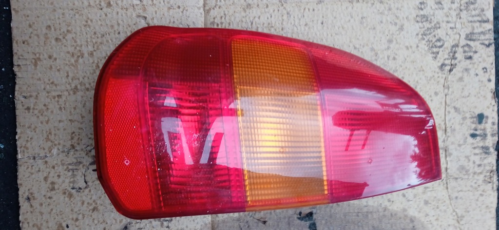 фото №1, Peugeot 307 hb лампа задня задня права europa