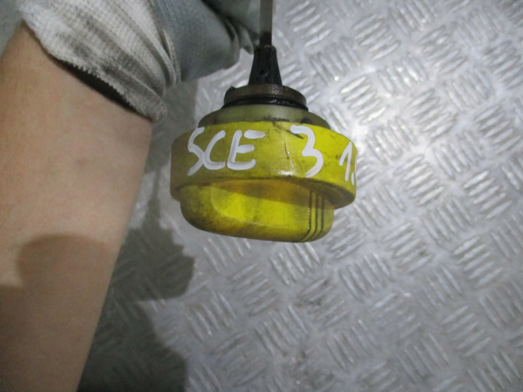 фото №3, Щуп оливи renault scenic iii 1.9 dci 09-13r 8200901426