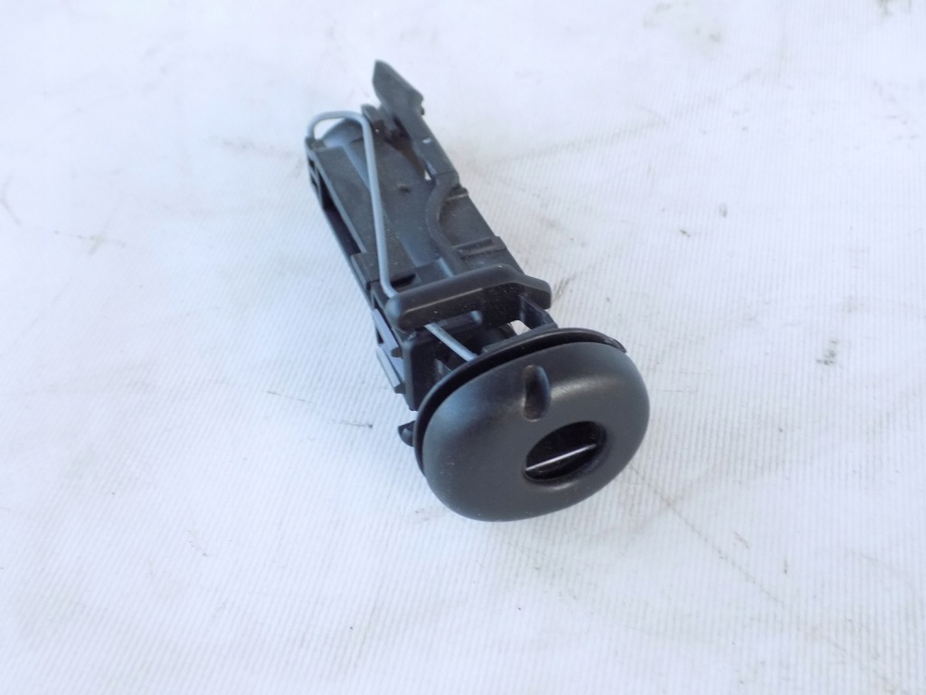 фото №1, Megane ii trafic vivaro 2 напрямна блокування регулювання підголівник перед