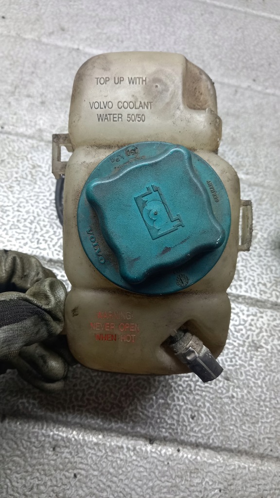 фото №1, Бачок жидкость охлаждающей volvo s60 02r