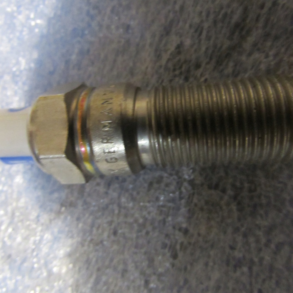 фото №5, Свеча зажигания opel 91990038