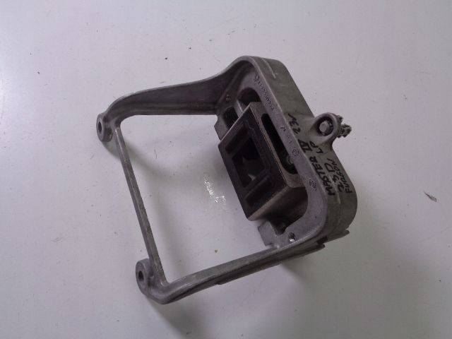 фото №1, Подушка двигателя renault master iv фургон blaszak 2.3 d 2023 r