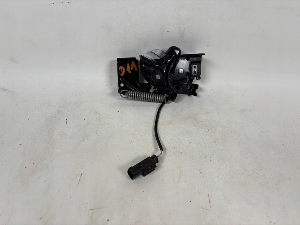 фото №1, Bmw 1 f20 замок капот 7242548-1