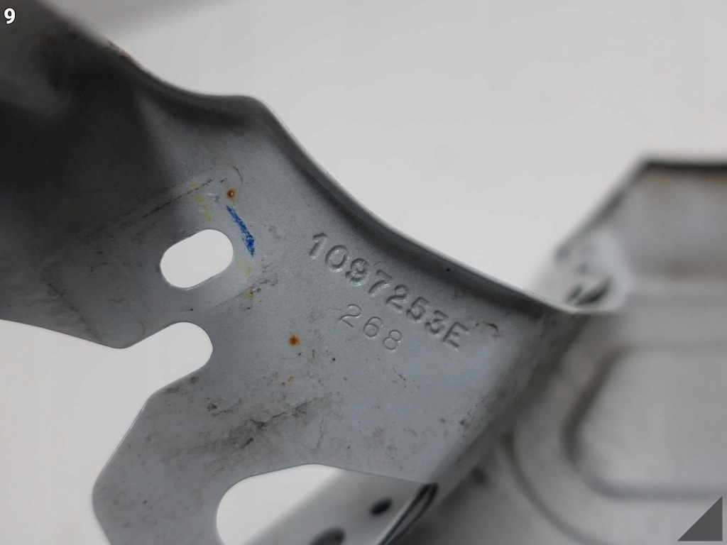 Tesla model 3 17- крило ліве перед Ціна