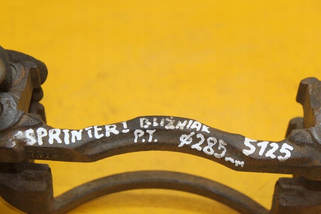 фото №8, Скоба скоба суппорт правый задняя двойник mercedes sprinter i 285mm