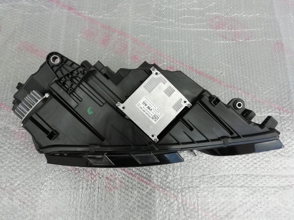 фото №6, Лампа левая передняя skoda octavia iii 3 lift 5e1