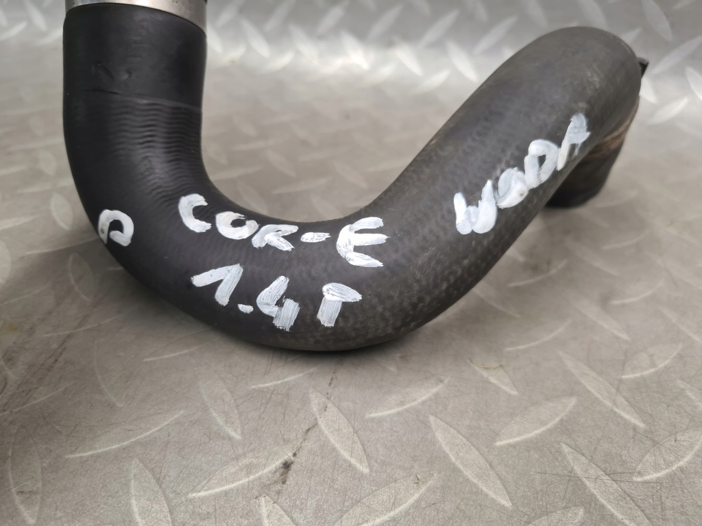 Шланг пабтрубок  трубка радиатора воды жидкость corsa e 1.4 turbo 13402310 в Украине