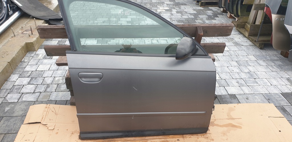 фото №1, Правое передние дверь audi a4 b7