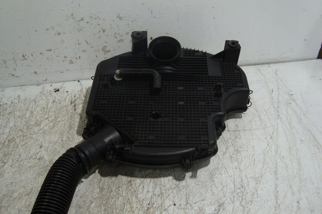 фото №9, Корпус фільтра повітря dacia sandero 1,6 ben poznań