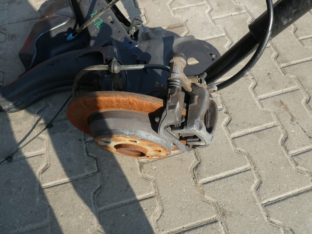 фото №6, Поворотный кулак ступица рычаг левый задняя задний vito w447