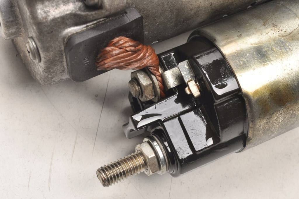 Maserati quattroporte vi стартер 288457 428000-9550 Недорого