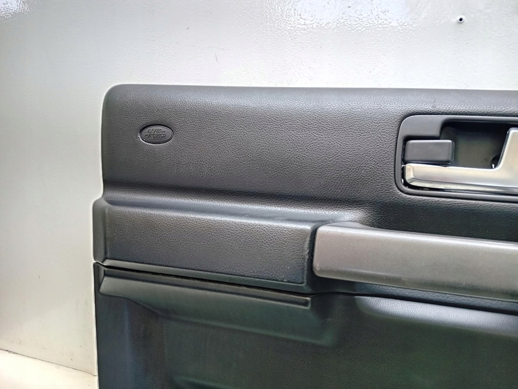 фото №4, Обшивка двері лівий перед land rover discovery iii