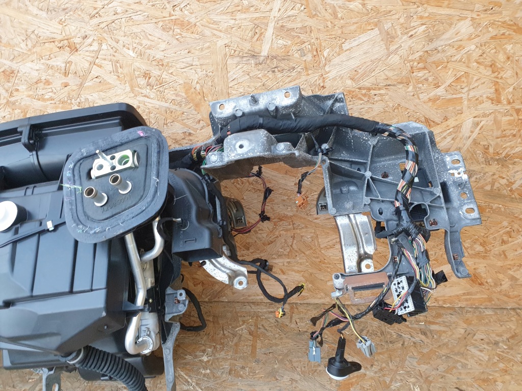 фото №10, Jeep grand cherokee wk2 отопитель каркас электропроводка 3.6 przedlift