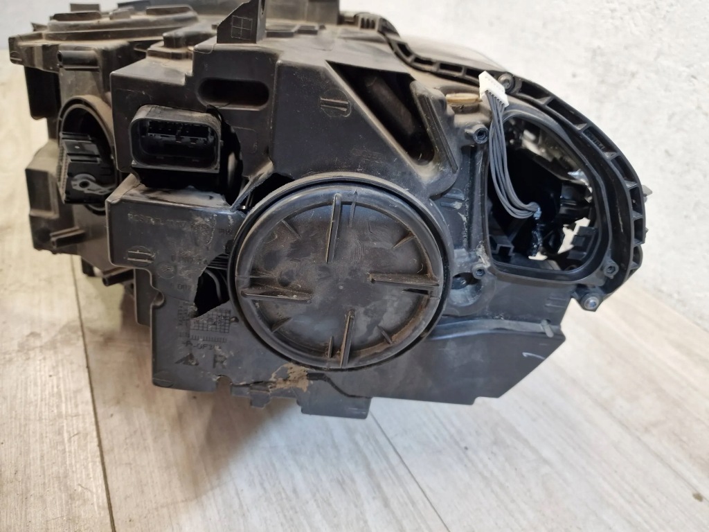 Bmw x5 f15 x6 f16 f85 f86 x5m x6m full led адаптивный фара правый  европа с Разборки