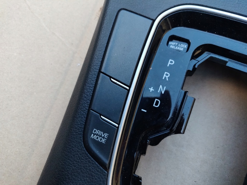 фото №8, Модуль панель переключатели 93300g3020 hyundai i30 iii n-line