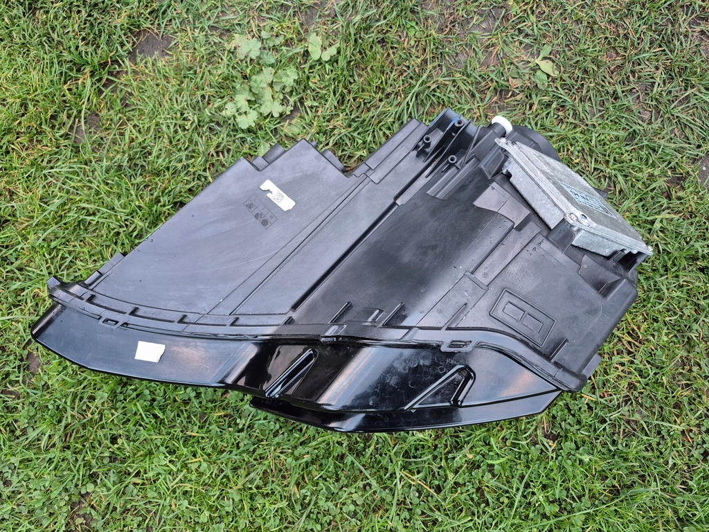 фото №10, Лампа передняя правая фара перед 57b941016f skoda karoq 2017-