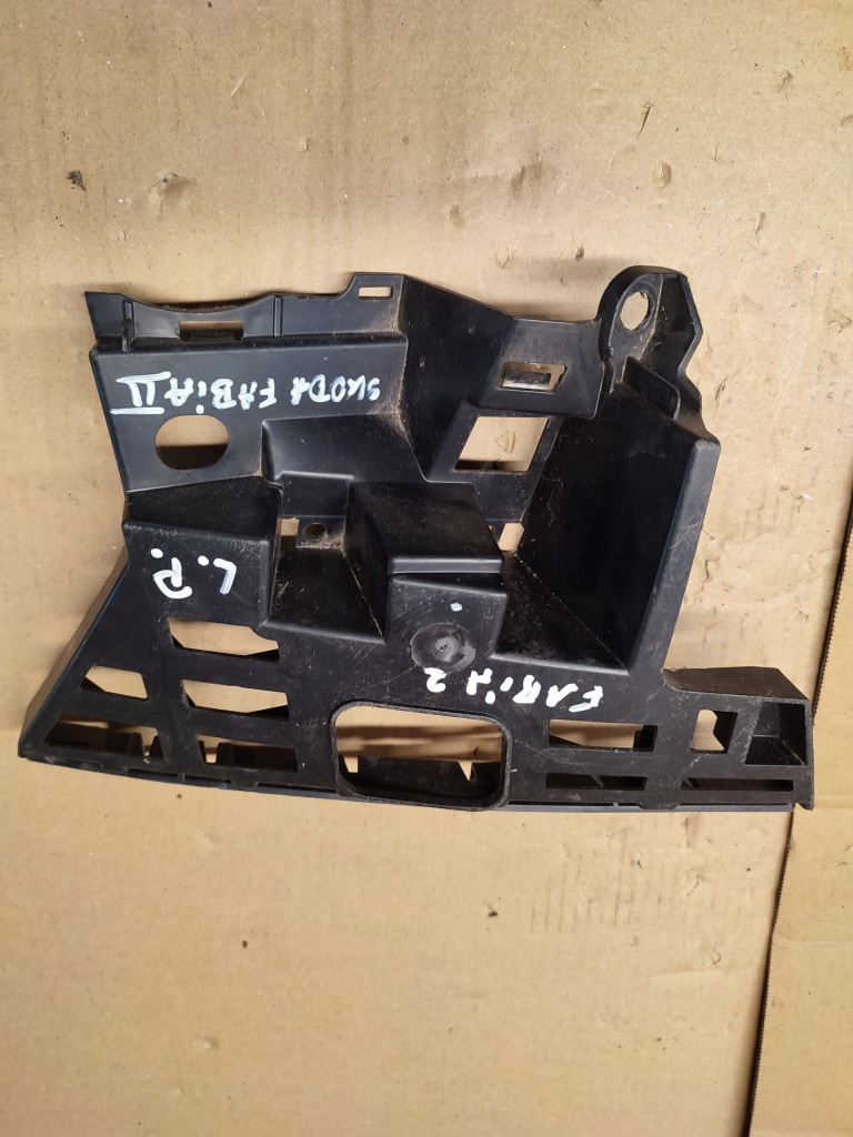 фото №1, Напрямна бампера лівий fabia ii 5j0807055