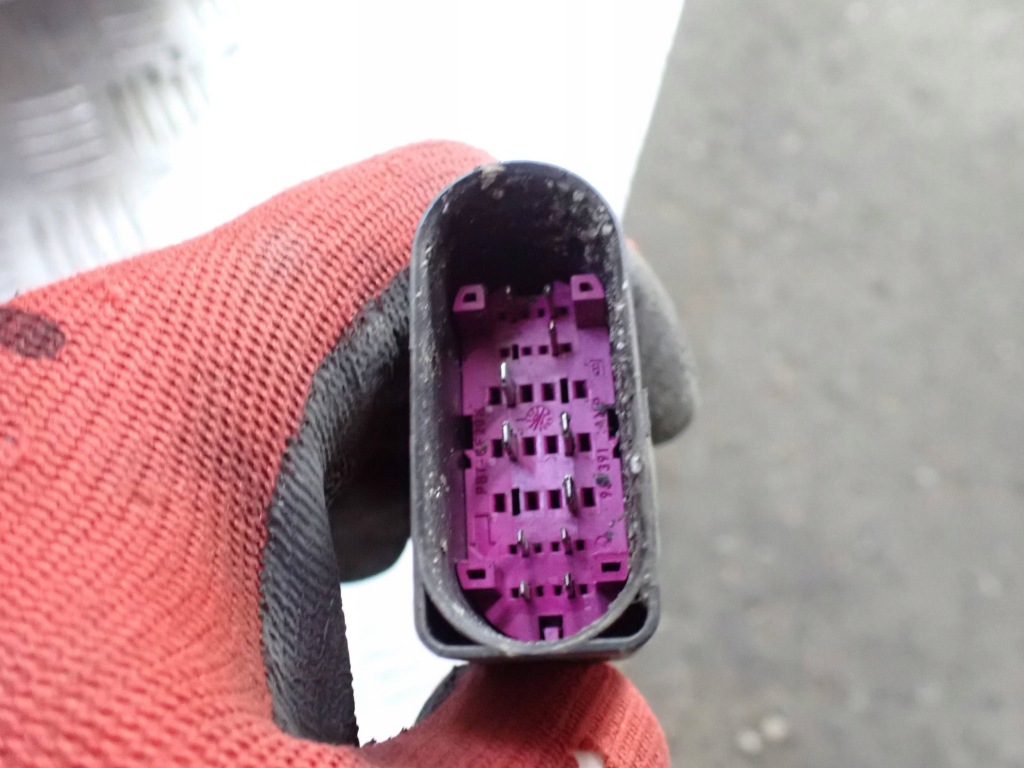 Поворотний кулак диск супорт привідний вал porsche panamera 970 задні ліва Київ