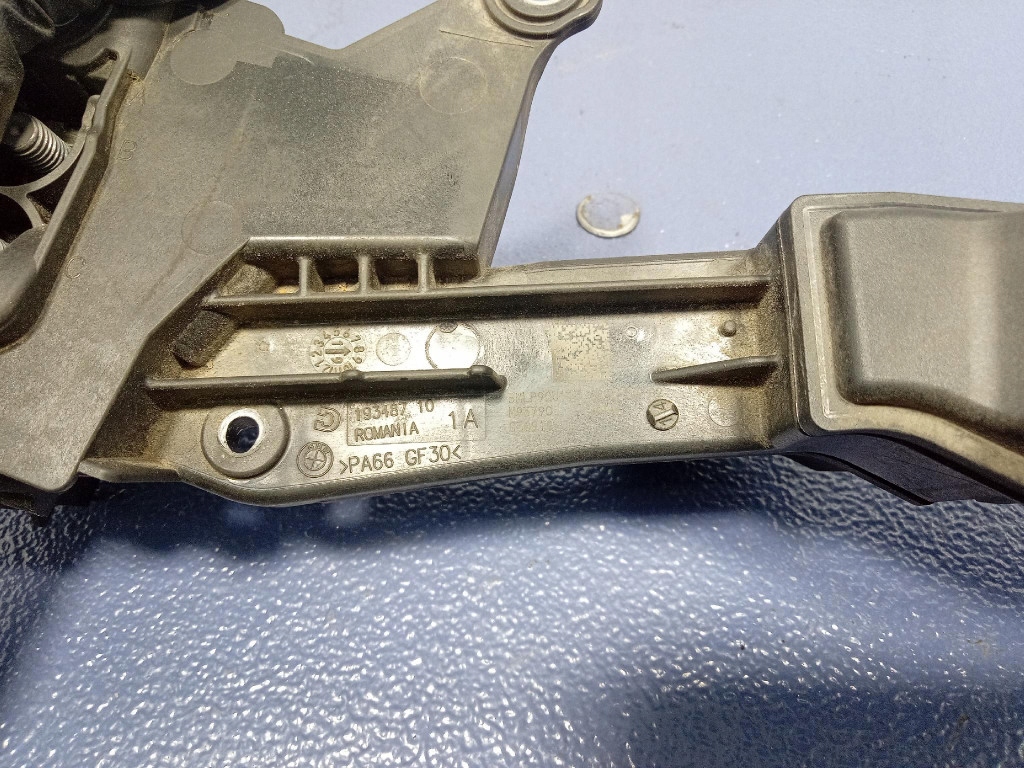 фото №5, Bmw 3 g20 g21 18 2.0 258km- распределитель напряжения 6842524