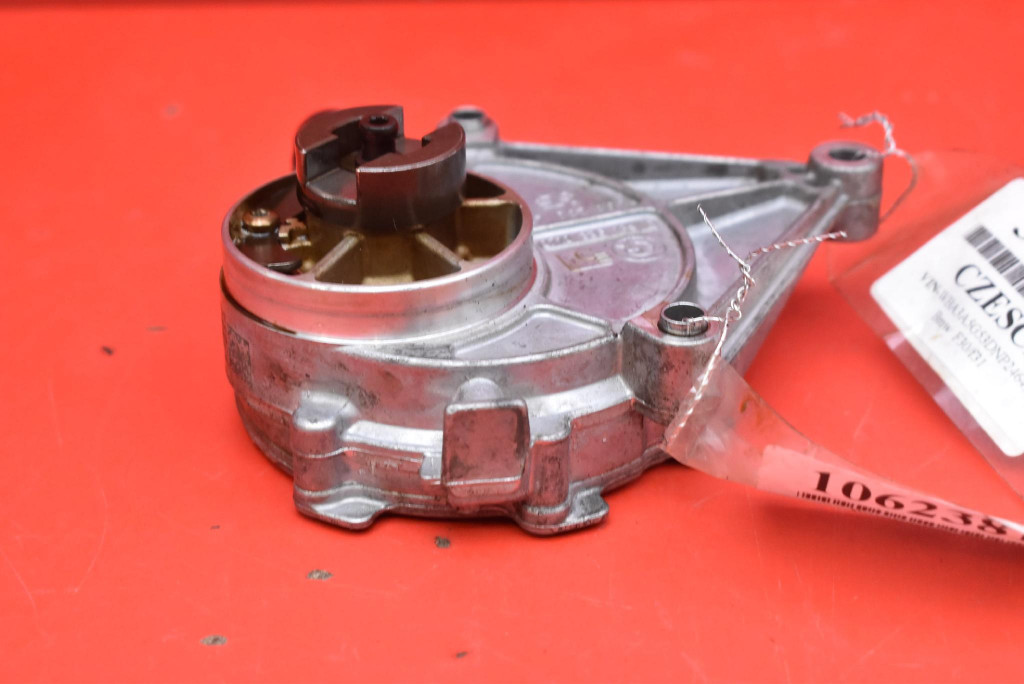 Насос вакуум вакуум 0710336182a bmw f30 f31 2.0 t 245 km 11-16 в Украине