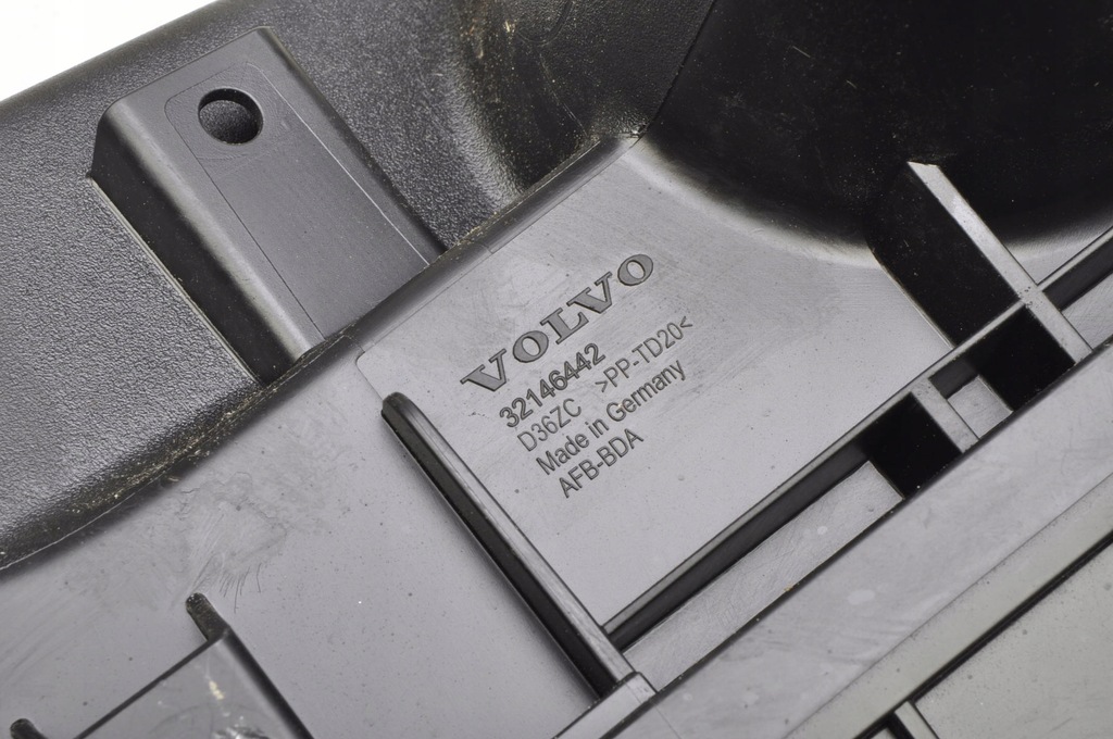 фото №6, Volvo xc40 b4 b5 2018- корпус фільтра повітря 32146442