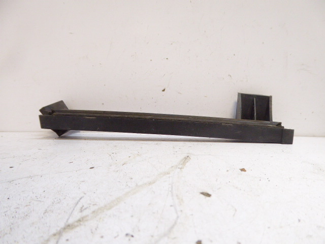 фото №1, Tucson i 04-10 направляющая направляющая стекло задняя левая