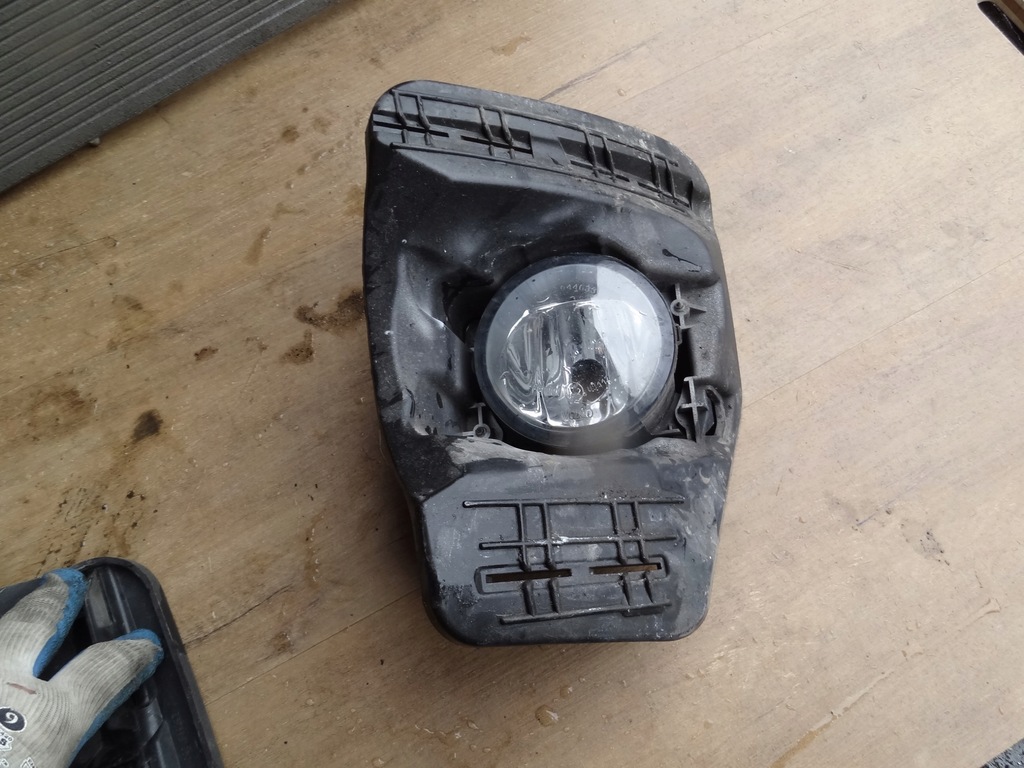 фото №1, Citroen c-elysee 2015 протитуманна фара лівий + кронштейн