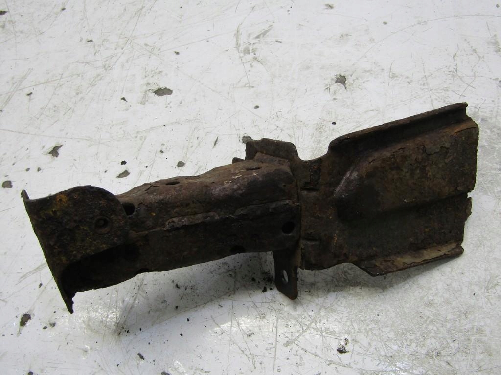 фото №2, Зона деформації кронштейн правий перед передня renault megane iv hb