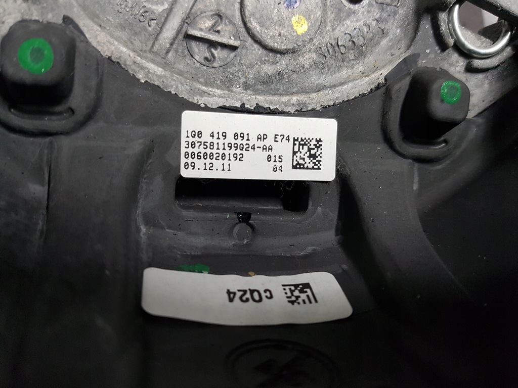 фото №8, Vw golf vi 08-13r passat b7 повітропровід шкіряний 1q0419091ap