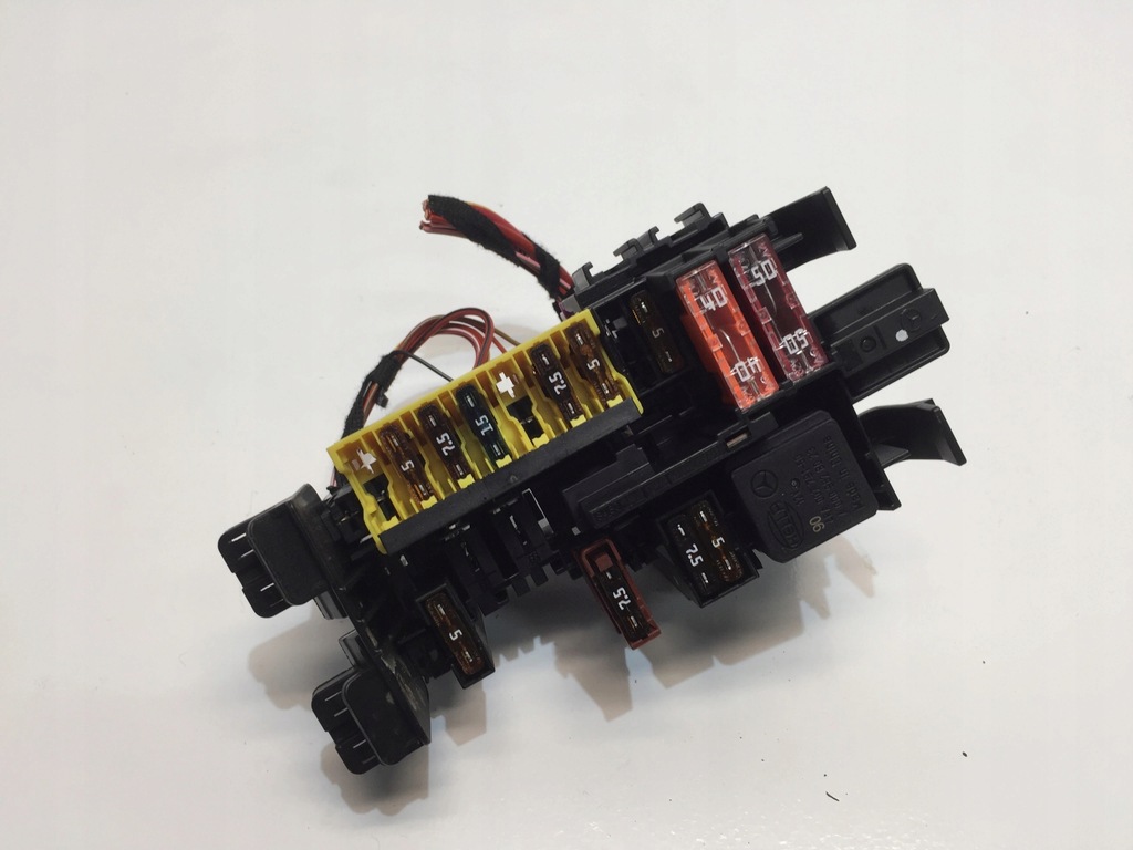 фото №1, Коробка запобіжників mercedes-benz оригінальний номер a2059067200