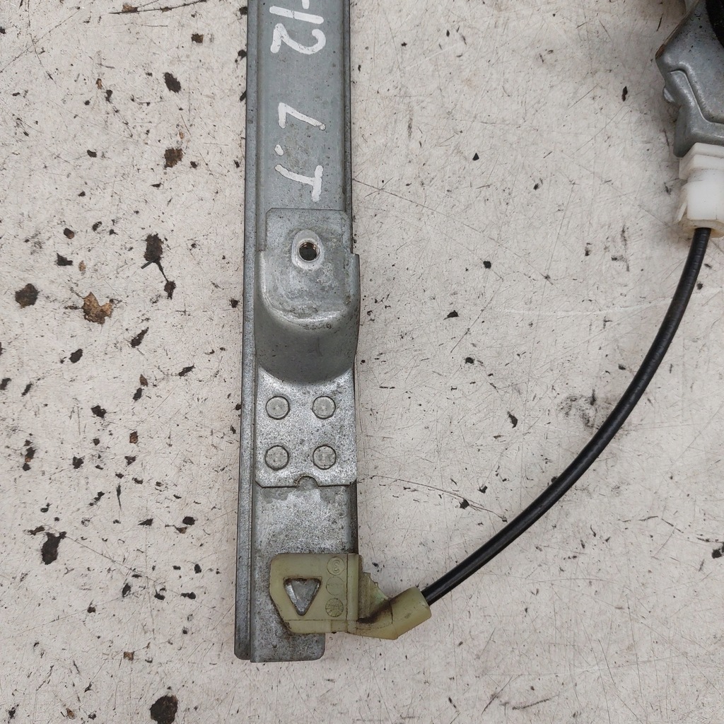 фото №6, Nissan primera p12 подъемник стекло правый + левый задняя 400601t9 400600t9