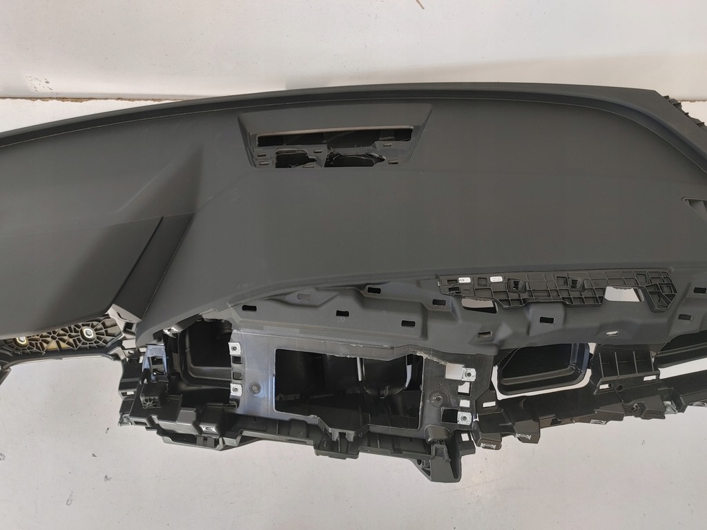 фото №5, Приборная панель приборная панель консоль audi q4 e-tron 89b857033