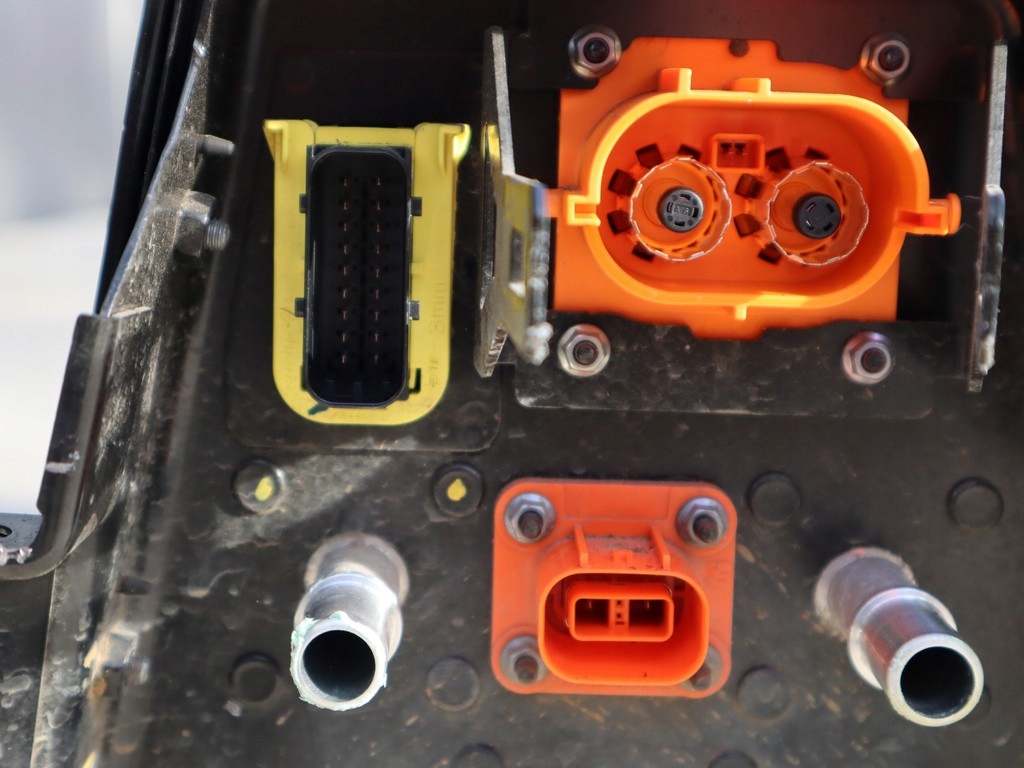 фото №8, Аккумулятор аккумулятор volvo s60 iii s90 v60 v90 xc60 xc90 ii t6 t8 hybrid