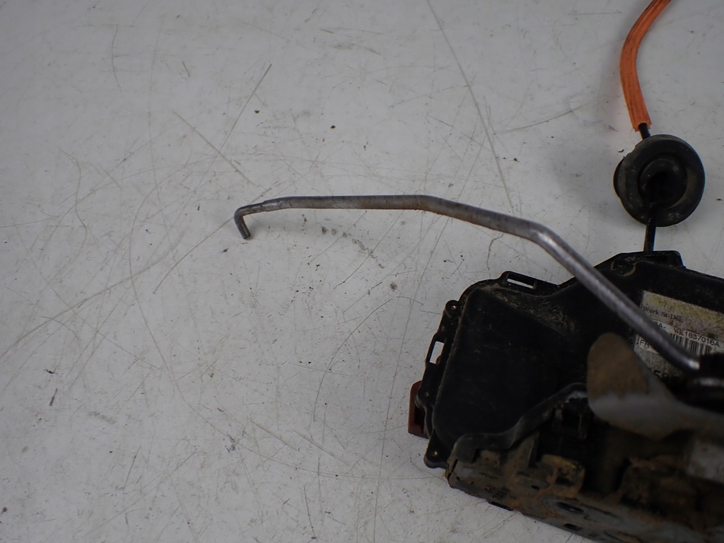 фото №6, Доводчик дверь правый перед keyless audi a8 s8 d3 5.2 fsi 4e1837016a