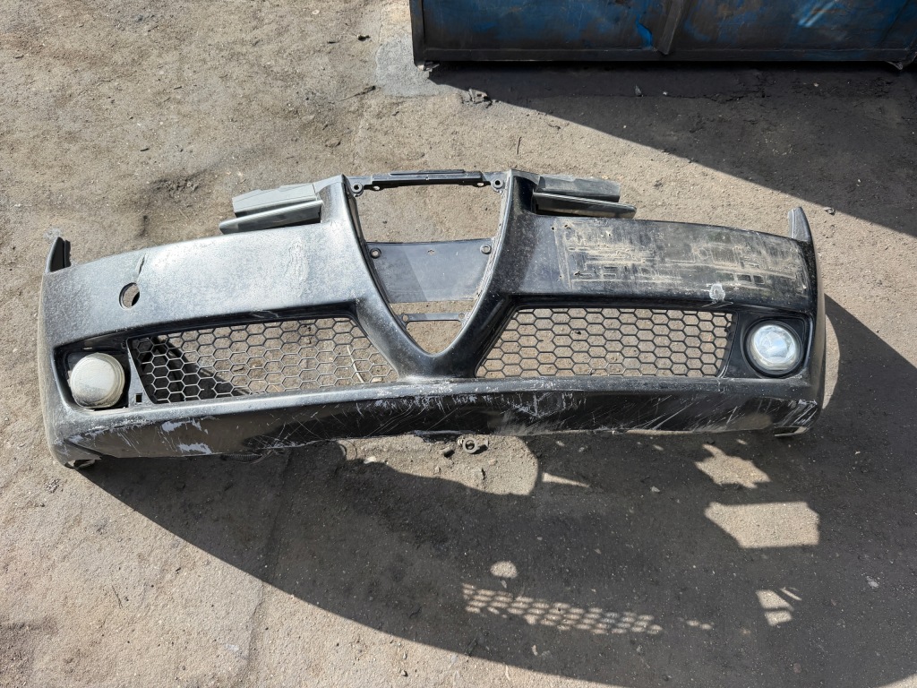 Купить Бампер перед alfa romeo 159 универсал чёрный c403