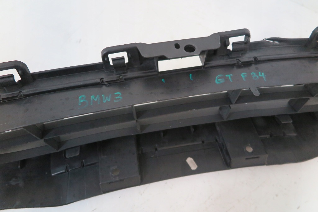 Решётка решётка  бампера средняя bmw 3 gt f34 7293808 с Разборки