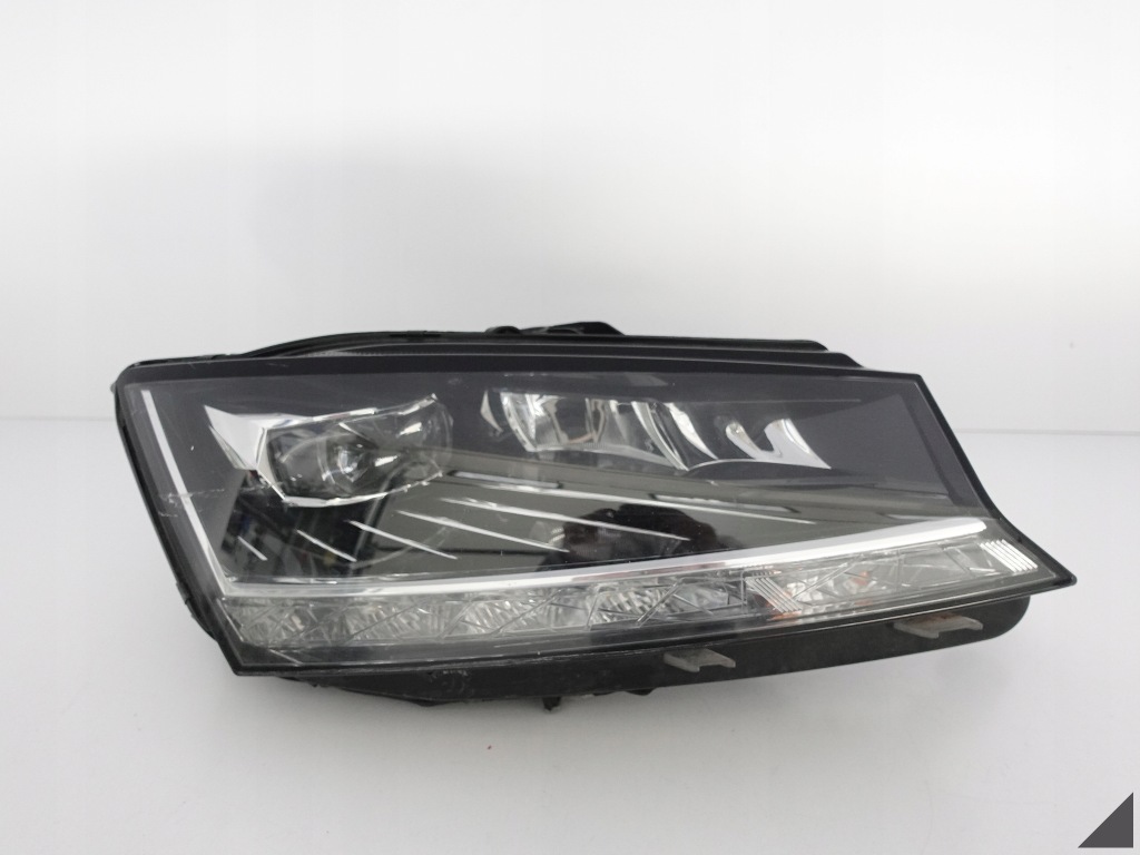 Купить Skoda fabia 3 рестайлинг  6v1 18-21 фара full led r европа