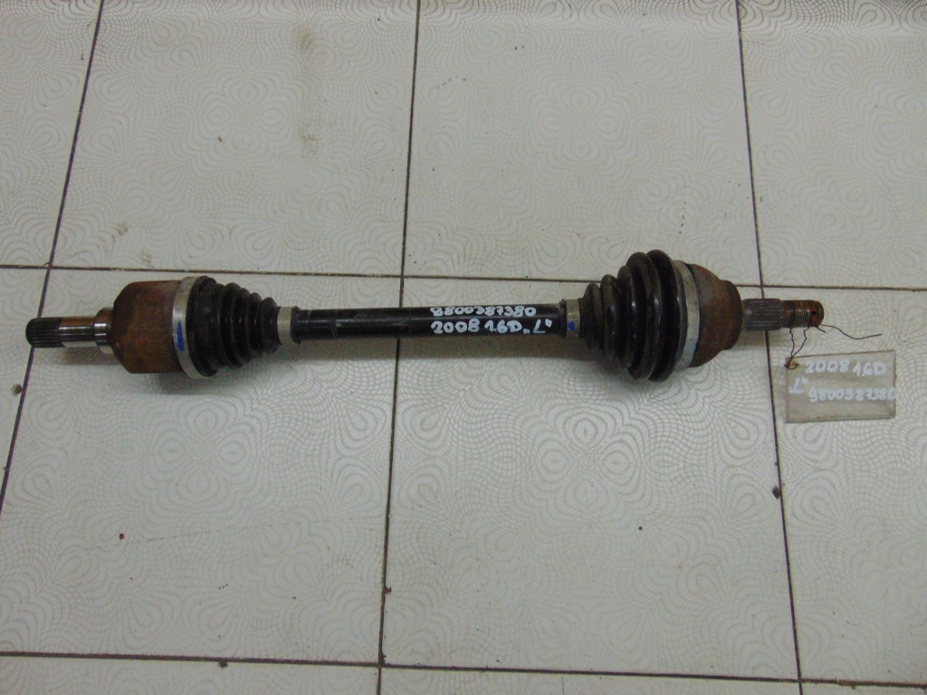 фото №1, Привідний вал ліва peugeot 2008 1.6d 9800387380