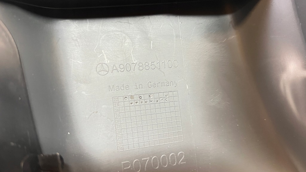 фото №9, Mercedes sprinter w907 правий кутик бампера заднього a9078851100