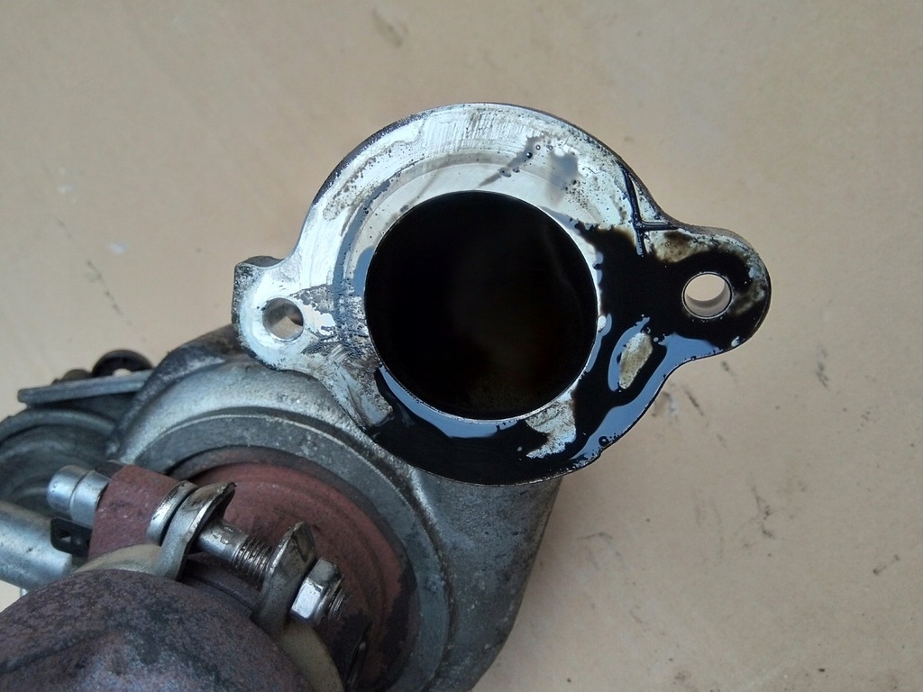 фото №4, Турбонагнетатель ford fiesta mk7 1.5tdci