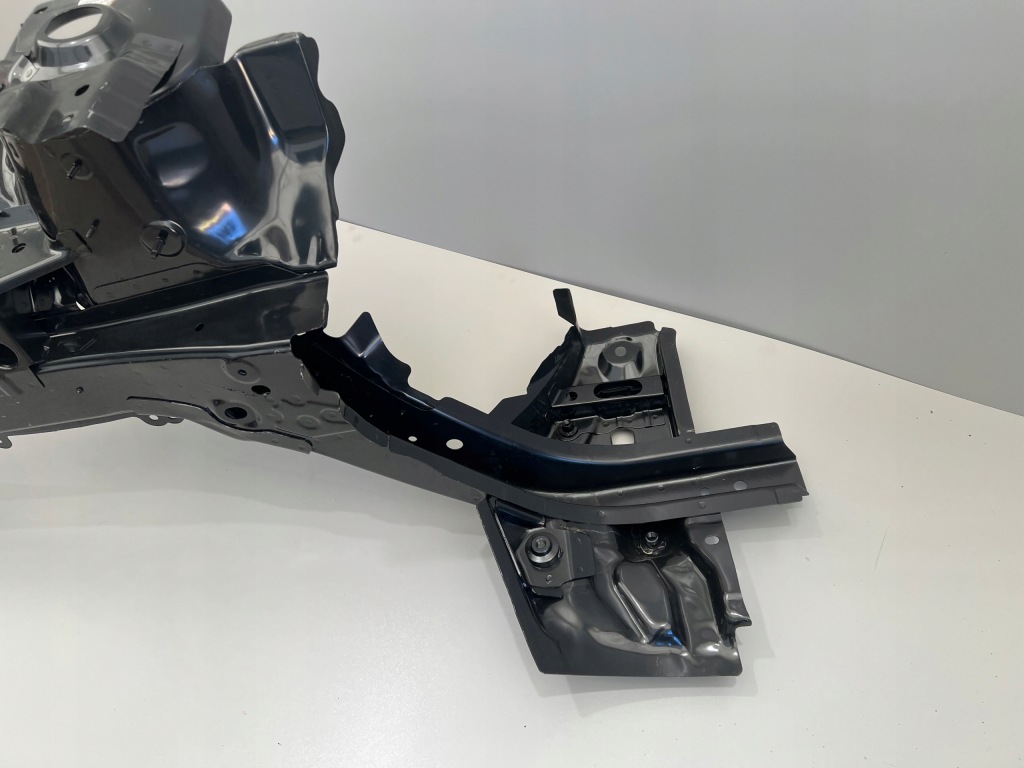 Четверть правая лонжерон renault arkana 64100293r 641228107r Цена