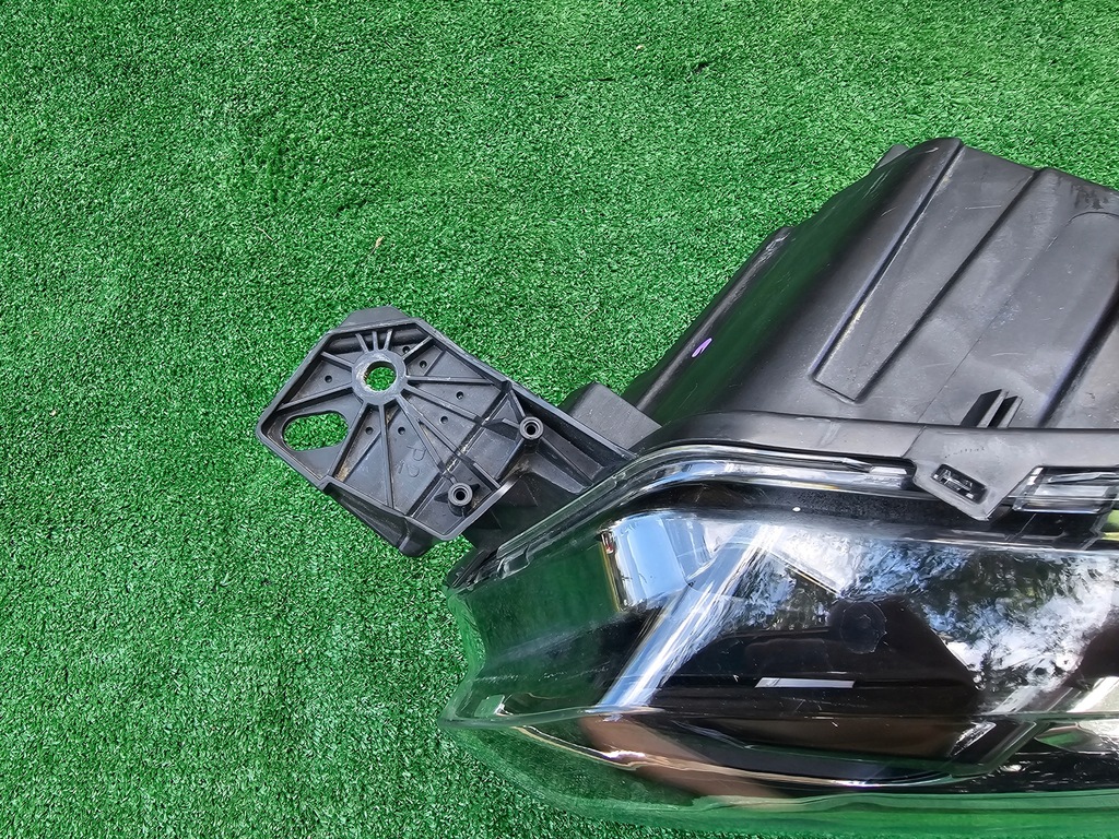 фото №8, Лампа левый перед toyota proace city