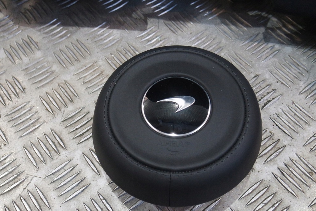 фото №6, Консоль приборная панель подушка безопасности alcantara mclaren 570s