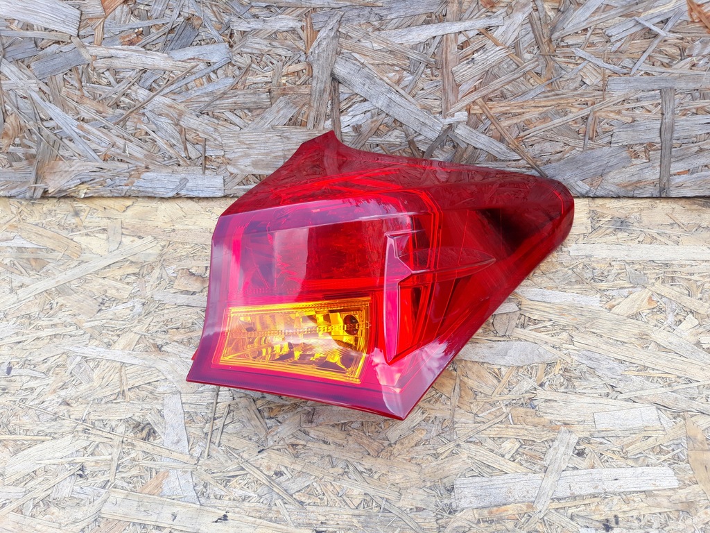 фото №1, Лампа правый задняя toyota auris ii