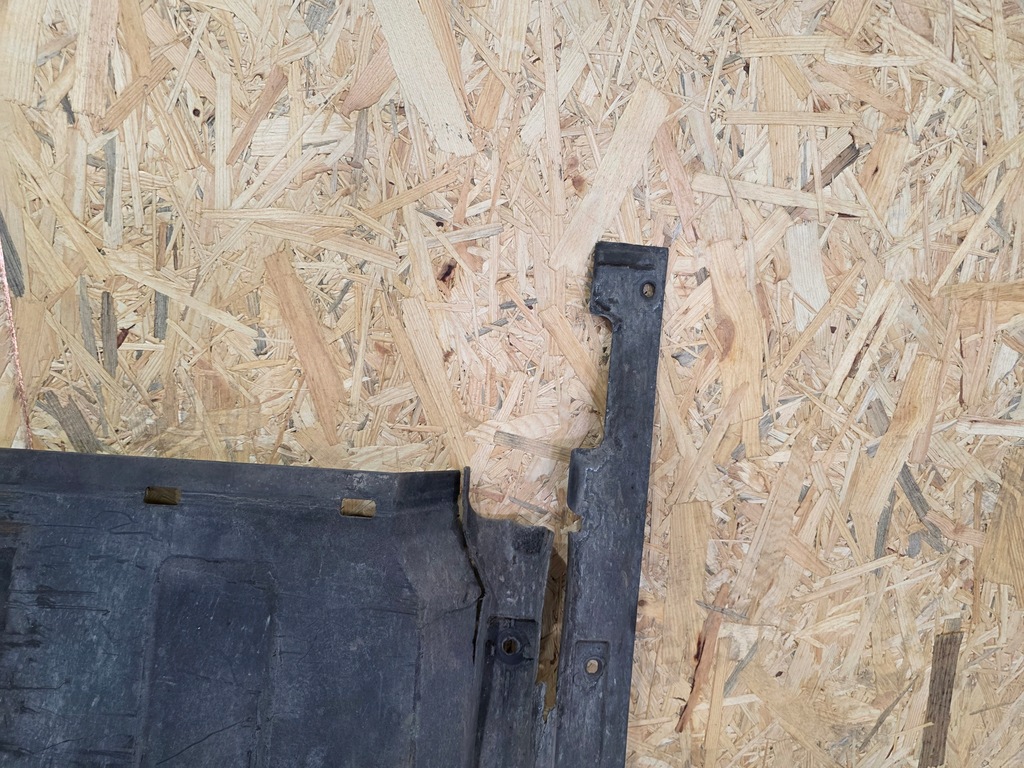 фото №15, Захист плита підвіска ліва велика audi q5 8r lift 8r0825207b оригінал 17