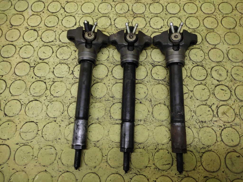 фото №1, Bmw e46 2.0 d форсунка 0432191528