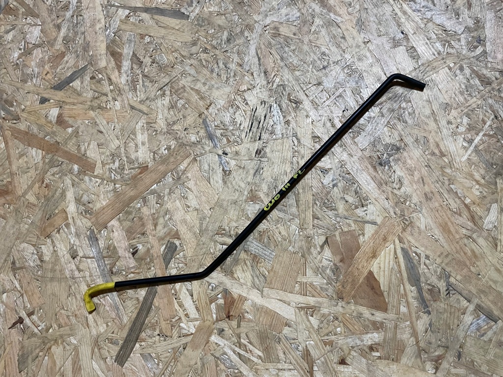 фото №1, Опора капот крышки двигателя renault clio iii 3 lift fl